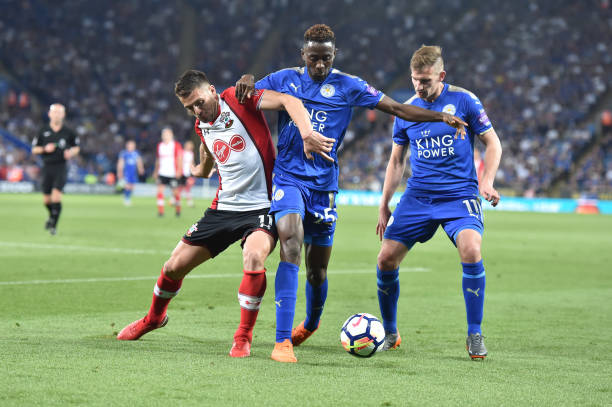 与此同时 与此同时